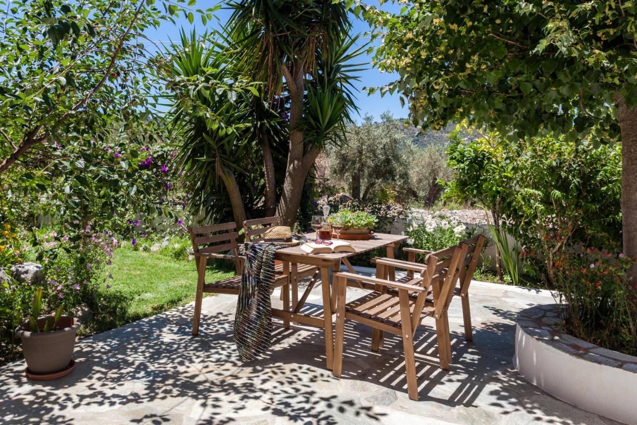Lithos * Skopelos Town