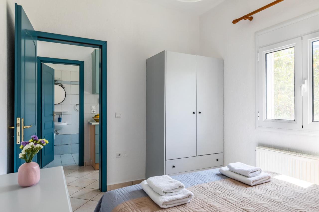 Lithos Apartment
